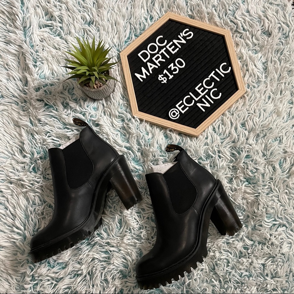 Doc Marten’s Hurston Heeled Chelsea Boot